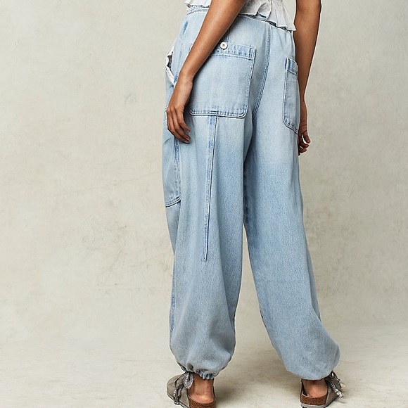 Free People Bright-Eyed Low-Slung Pull-On Jeans - Picture 4 of 5